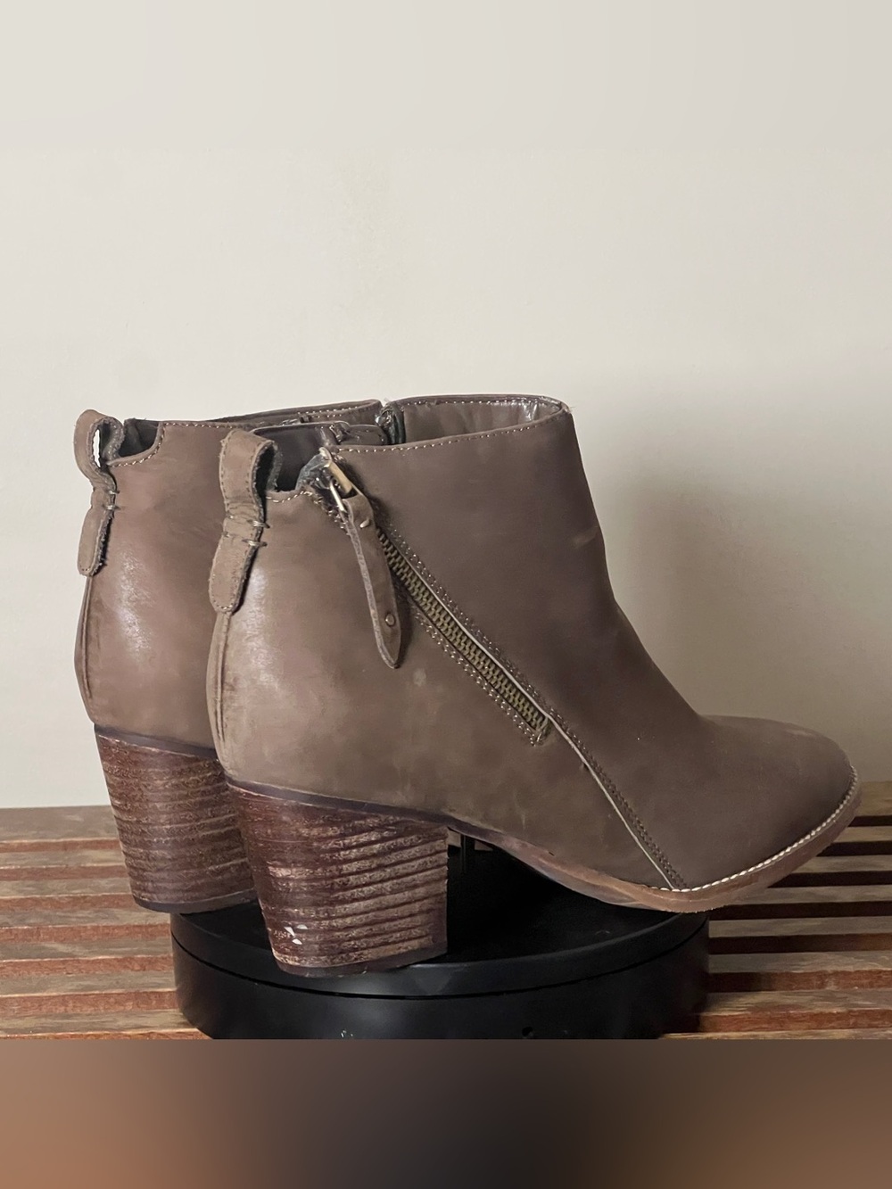 Aqua College Nancy - Taupe Leather Ankle Boots - US 12 - Picture 2 of 12